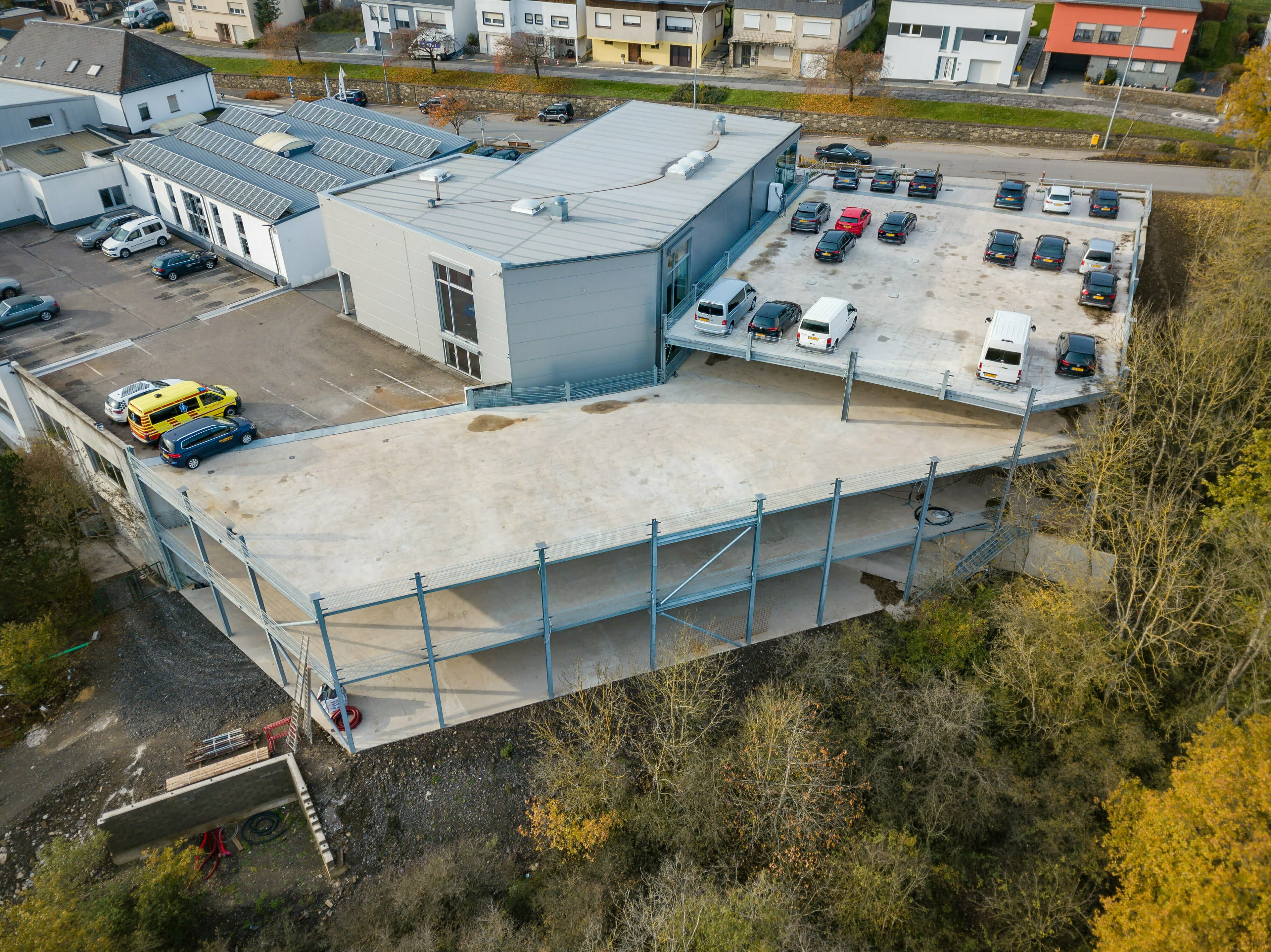 Nouveau parking - Image 1