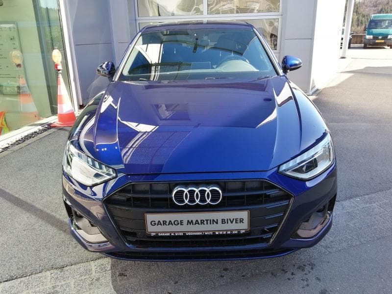 Audi A4 - Thumbnail 3