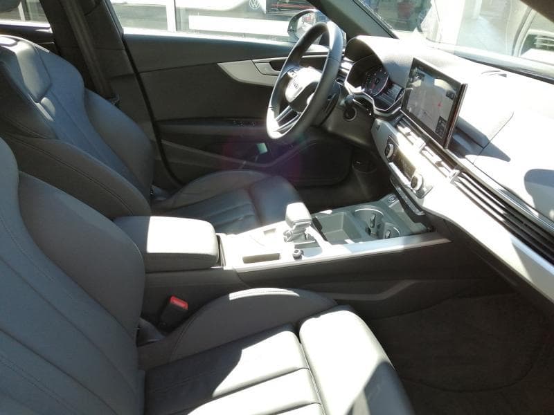 Audi A4 - Thumbnail 10