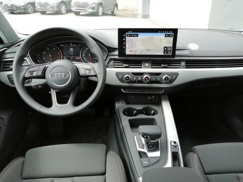 Audi A4 - Thumbnail 8