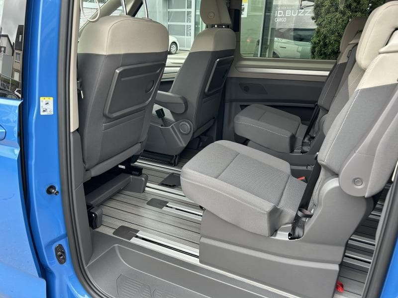 Volkswagen Multivan - Thumbnail 9