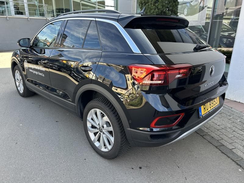 Volkswagen T-Roc - Thumbnail 5